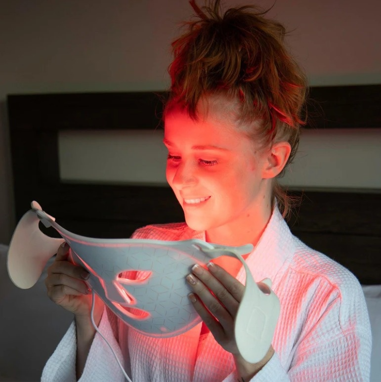 Axentoo LED Red Light Therapy Face Mask